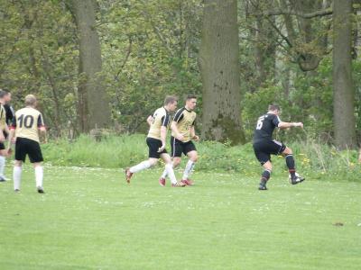Foto des Albums: Häsener SV II - FC Falkenthaler Füchse II