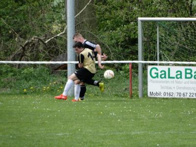 Foto des Albums: Häsener SV II - FC Falkenthaler Füchse II
