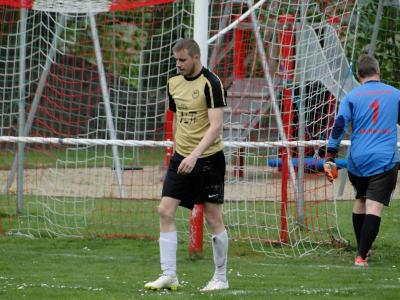 Foto des Albums: Häsener SV II - FC Falkenthaler Füchse II