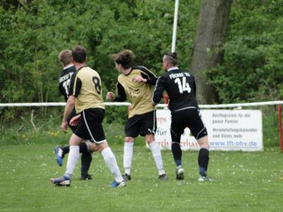 Foto des Albums: Häsener SV II - FC Falkenthaler Füchse II