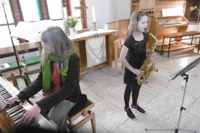 Foto des Albums: Winterkirche von St. Marien in Parchim voller Bläserklänge