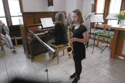 Foto des Albums: Winterkirche von St. Marien in Parchim voller Bläserklänge