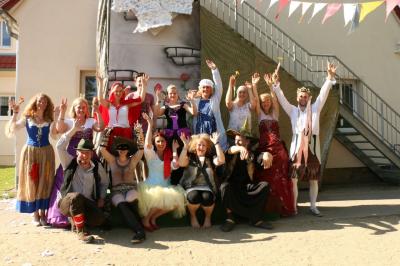 Foto des Albums: Theaterstück zum Kinderfest