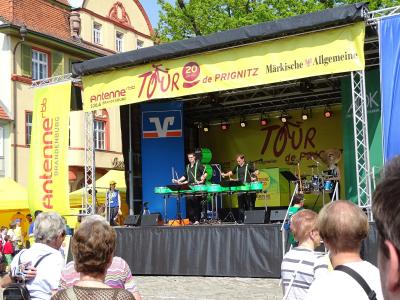 Foto des Albums: Empfang der Radler der Tour de Prignitz (19.05.2017)