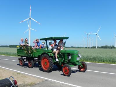 Foto des Albums: Treckertreffen mit Ausfahrt und Dorffest in Söllenthin