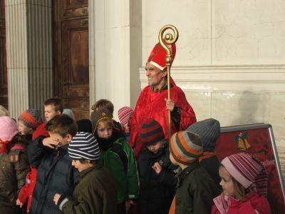 Foto des Albums: Der Nikolaus in der Nikolaikirche (06.12.2007)