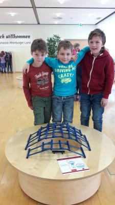 Foto des Albums: Kl. 1 und 2 zu Besuch im Minimathematikum der Sparkasse ABG