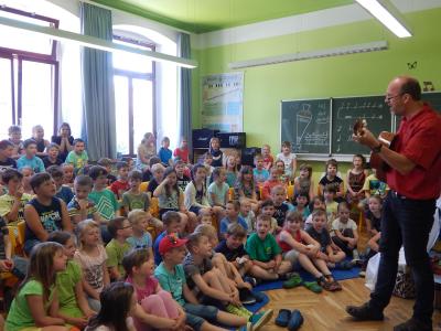 Foto des Albums: Schülerversammlung