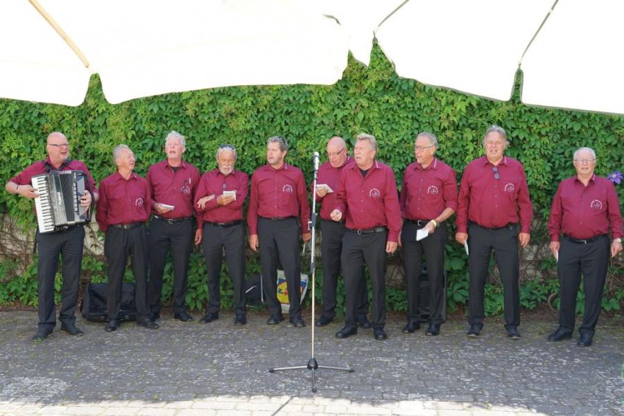 Bild: Die Deventer Hanzezangers während ihres Auftritts im Gertraudenstift