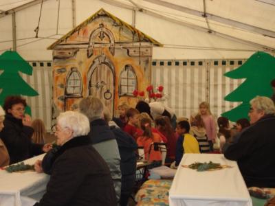 Foto des Albums: Weihnachtsmarkt im Seniorenwohnpark Kyritz (30.11.2007)