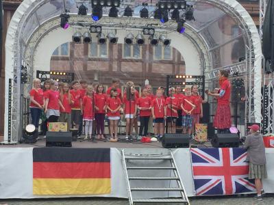 Foto des Albums: Kinder- und Stadtfest 2017 - Unser Schulchor