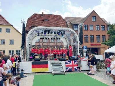 Foto des Albums: Kinder- und Stadtfest 2017 - Unser Schulchor