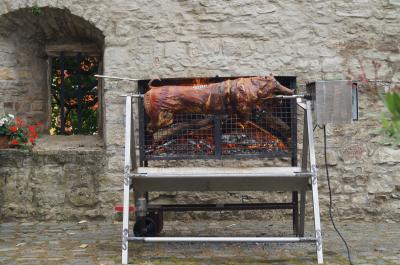 Das Spanferkel  (Bild vergrößern)