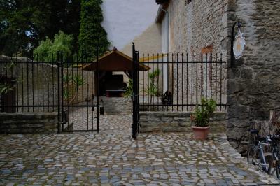 Weg zum Backhaus  (Bild vergrößern)