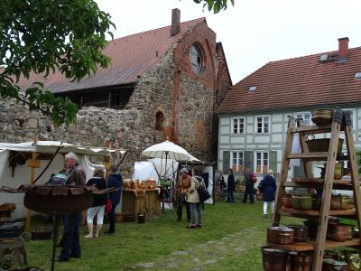 Foto des Albums: Mittelaltertreiben im Kirch- und Klostergarten Kyritz (02.07.2017)
