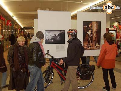 Foto des Albums: Eröffnung der  WORLD PRESS PHOTO 07 in den Bahnhofspassagen - Serie 2 (10.01.2008)