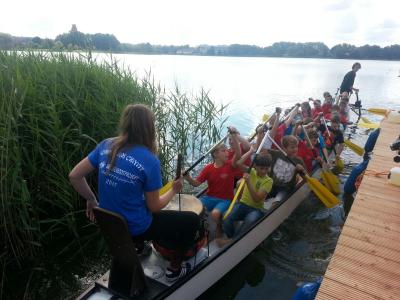 Foto des Albums: Drachenbootrennen der 4. Klassen