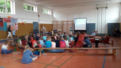 Foto des Albums: Verabschiedung der 4. Klassen