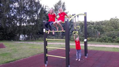 Foto des Albums: Unsere Laufgruppe beim letzten Training in diesem Schuljahr auf dem Bewegungsparcour