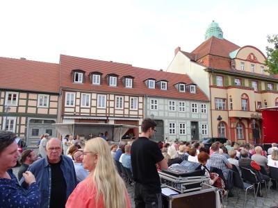 Foto des Albums: Die Schöller-Festspiele zu Gast in Kyritz - MitternachtsSpaghetti (15.08.2017)