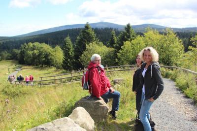 Panoramablick zum Brocken -2-  (Bild vergr&ouml;&szlig;ern)