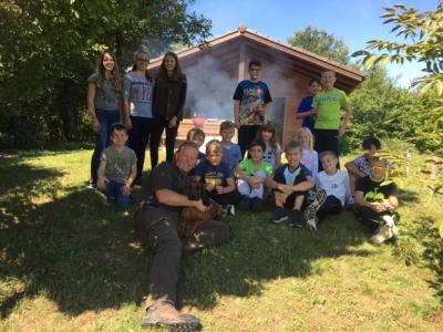 Foto des Albums: Ferienprogramm 2017 - Mit dem Jäger in den Wald