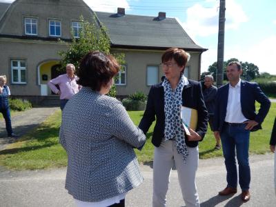 Foto des Albums: Besuch der Ministerin in Groß Gottschow (24. 08. 2017)