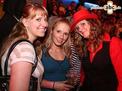 Foto des Albums: LKC - Karneval im Lindenpark -  Serie 1 (01.02.2008)