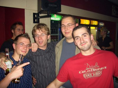 Foto des Albums: Ersti-Begrüßung im Pub a la Pub (22.10.2005)