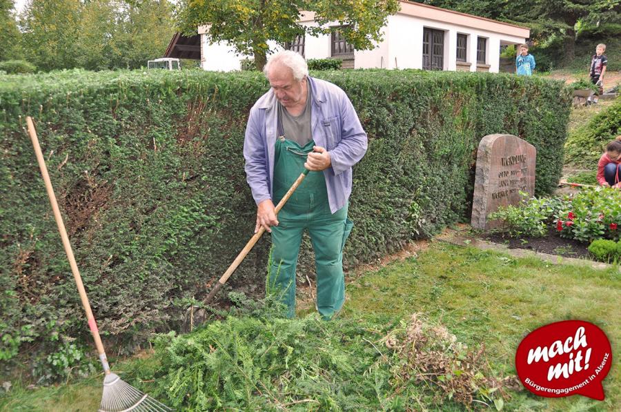 Bild: mach mit! - Bürgerengagement auf dem Friedhof Alsenz am 09.09.2017