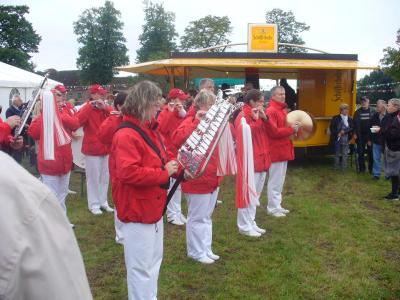 Mit Musik geht alles besser  (Bild vergr&ouml;&szlig;ern)