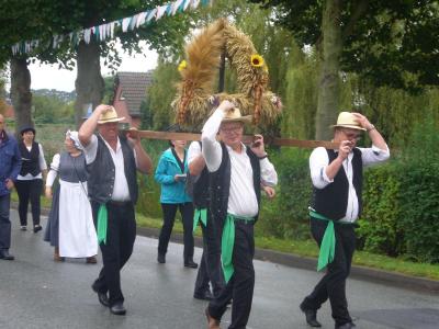 Die Kronentr&auml;ger  (Bild vergr&ouml;&szlig;ern)