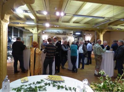 Vorschaubild: Gemütliche Runde und gute Gespräche als Einstimmung auf das Theresienfest