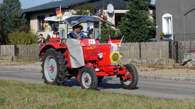 Foto des Albums: Traktorparade zum 10. Erntefest in Rehfelde-Dorf (30. 09. 2017)