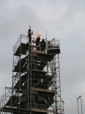 Foto des Albums: Festliche Aufbringung einer neuen Wetterfahne auf dem Kirchturm in Rehfeld (13.02.2008)
