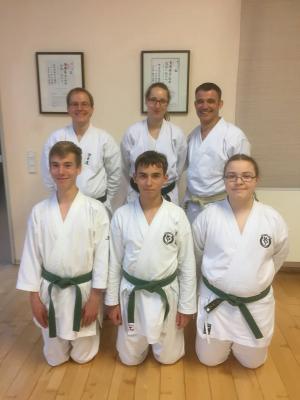 Michael, Anja, Paul, Tim und Lukas mit Toribio 