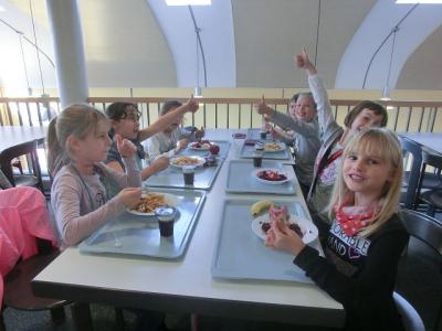 Daumen hoch f&uuml;r das Essen in der Mensa!  