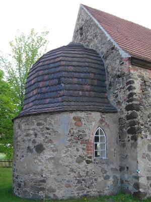 Apsis mit Schweifhaube  (Bild vergr&ouml;&szlig;ern)