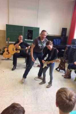 Foto des Albums: Besuch Dieter Stoppel/ Jörg Truschinski "Gitarre"