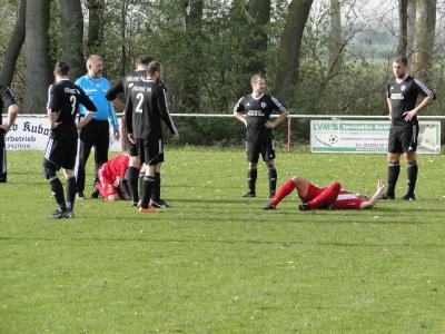 Foto des Albums: Häsener SV II - FC Falkenthaler Füchse II