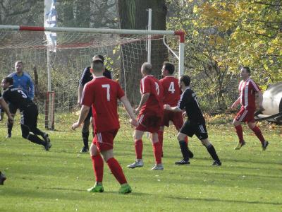 Foto des Albums: Häsener SV II - FC Falkenthaler Füchse II
