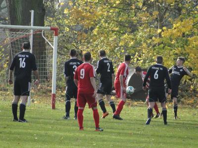 Foto des Albums: Häsener SV II - FC Falkenthaler Füchse II