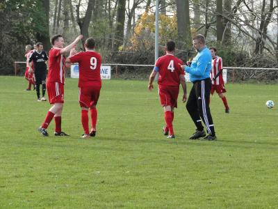 Foto des Albums: Häsener SV II - FC Falkenthaler Füchse II