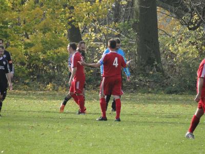 Foto des Albums: Häsener SV II - FC Falkenthaler Füchse II