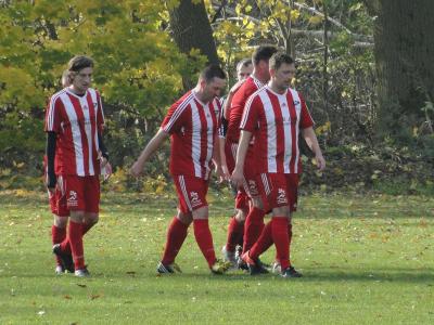 Foto des Albums: Häsener SV II - FC Falkenthaler Füchse II