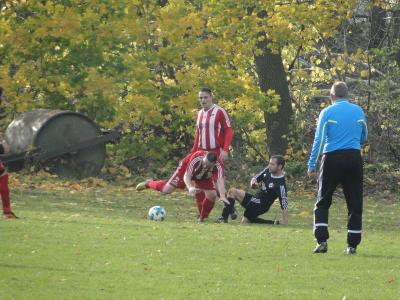 Foto des Albums: Häsener SV II - FC Falkenthaler Füchse II