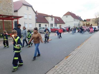 Foto des Albums: Herbstumzug Kita "Seelandsterne" OT Schadeleben