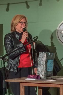 Foto des Albums: Naheweinkönigin Pauline
