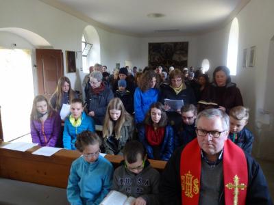 Foto des Albums: Kreuzweg zur Kapelle am Karfreitag