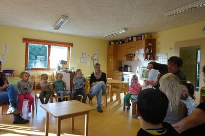Thomas Martini im Kindergarten Wichtelhaus in Querenhorst 